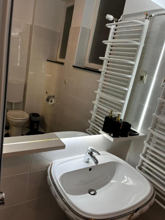 דירות קארלובץ Apartman Gold Maris מראה חיצוני תמונה