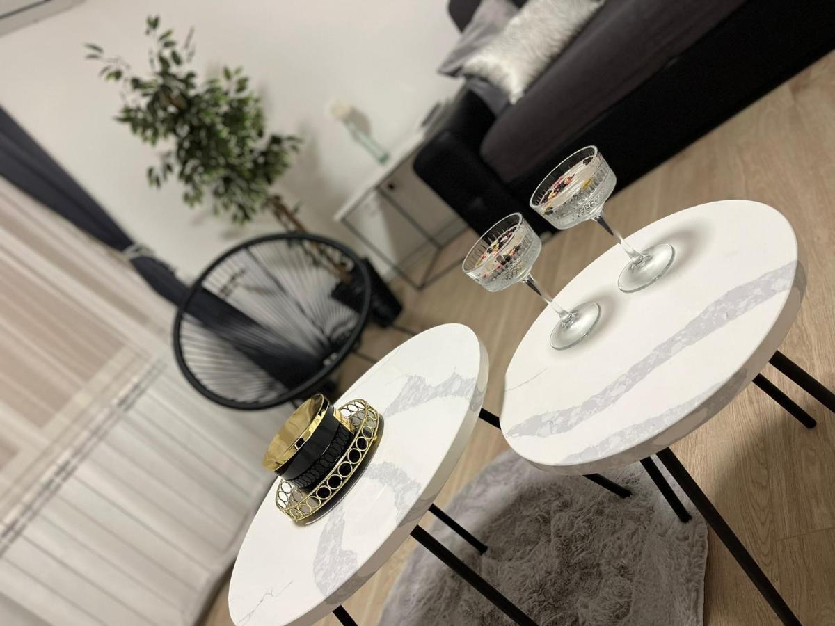 דירות קארלובץ Apartman Gold Maris מראה חיצוני תמונה